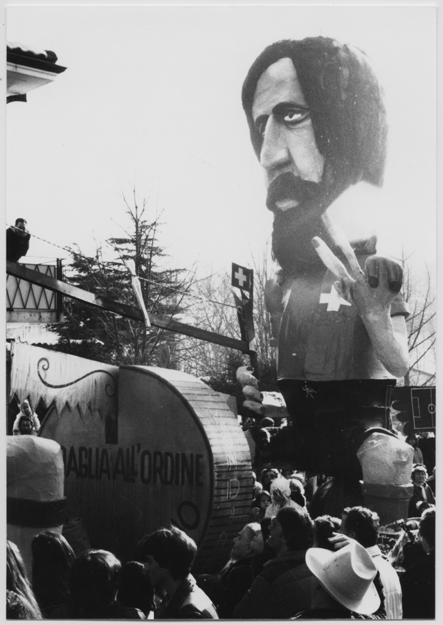 Sfilata dei carri allegorici al carnevale di Tesserete