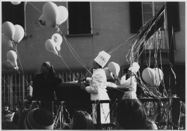 Sfilata dei carri allegorici al carnevale di Tesserete