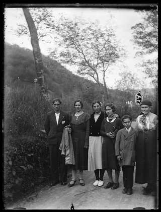 Famiglia Vicari sulla strada tra Odogno e Gola di Lago