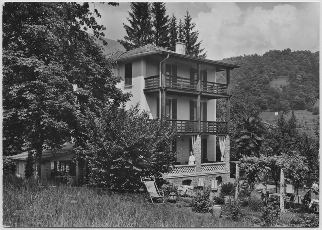 Cartolina della Villa Aprica a Tesserete