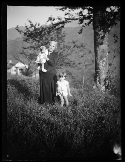 Adele Rossi nel frutteto di Biolda