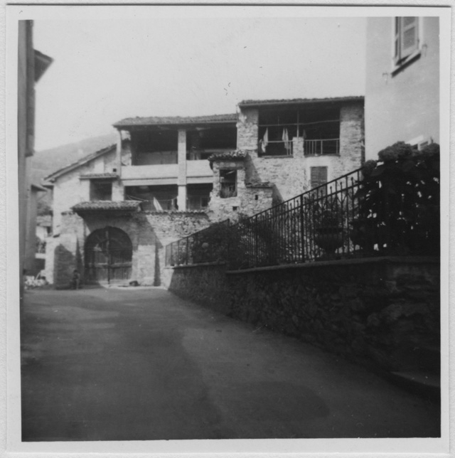 Veduta di via alle Scuole a Ponte Capriasca