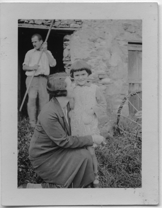 Lina Grasdorf Lepori con Trudi Matter ai monti