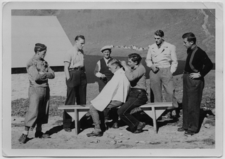 Taglio di capelli all'aperto sul lago Ritom