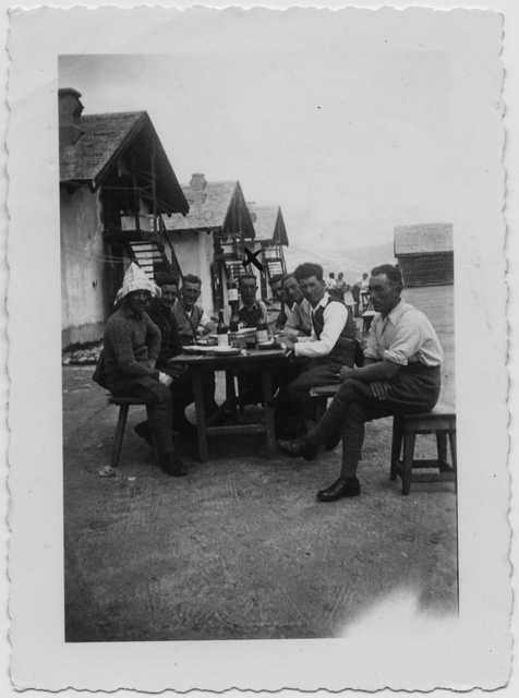 Cena all'aperto alla casermetta della Furka