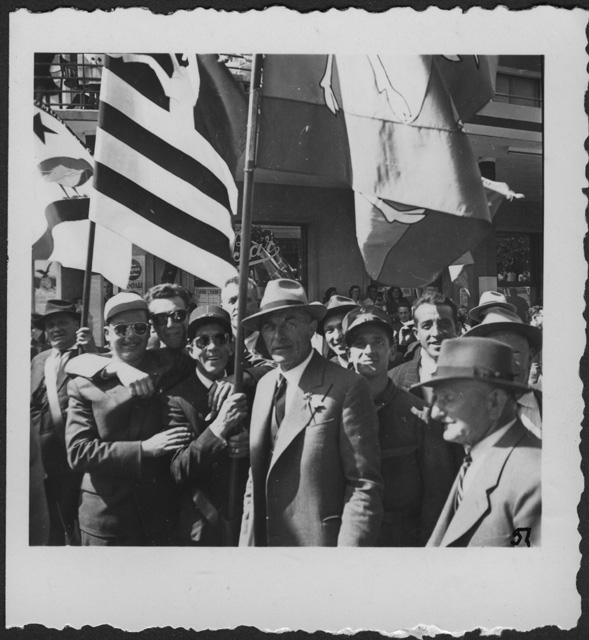 Presentazione dei gonfaloni comunali capriaschesi per i 150 anni del Canton Ticino