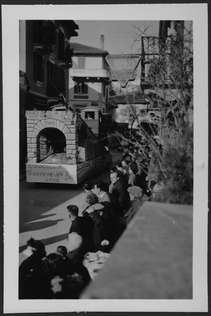 Sfilata di carri di carnevale