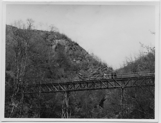 Veduta del ponte di Spada tra Cagiallo e Dino