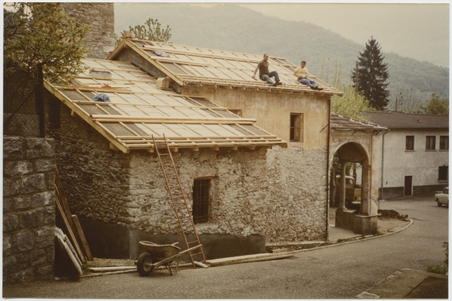 Lavori di restauro del tetto dell'oratorio di Santa Lucia a Cagiallo