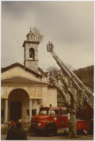 Intervento dei pompieri sul campanile dell'oratorio di Santa Lucia a Cagiallo