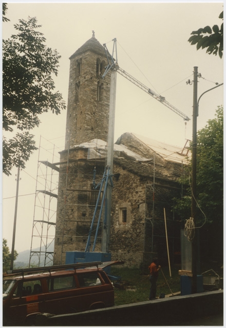 Lavori di restauro degli esterni della chiesa dei Santi Matteo e Maurizio a Cagiallo