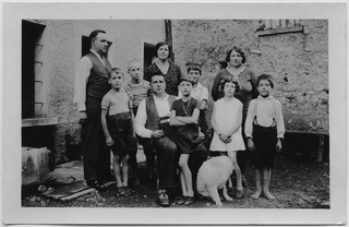 Famiglia in posa a Sala Capriasca