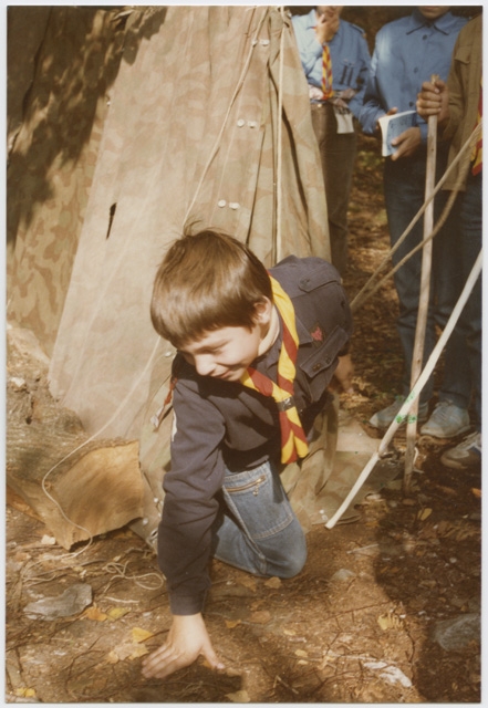 Cerimonia di passaggio di unità del gruppo Scout a Bigorio