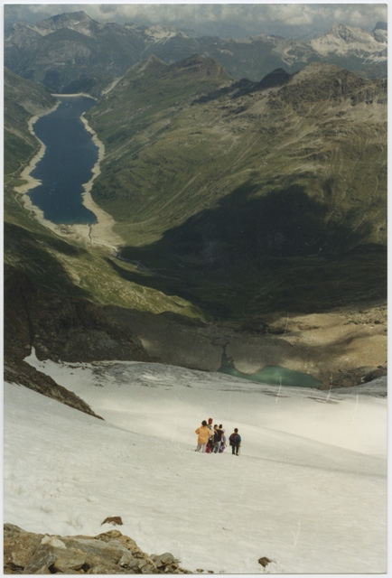 Gruppo Pionieri durante un'escursione al ghiacciaio della Vedretta del Pizzo Stella