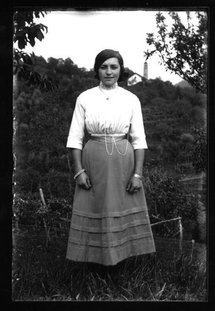 Ritratto di ragazza a Cagiallo