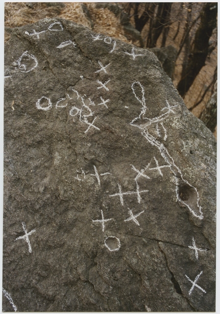 Masso cuppellare ai monti dei Nobili