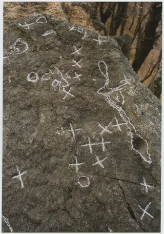 Masso cuppellare ai monti dei Nobili