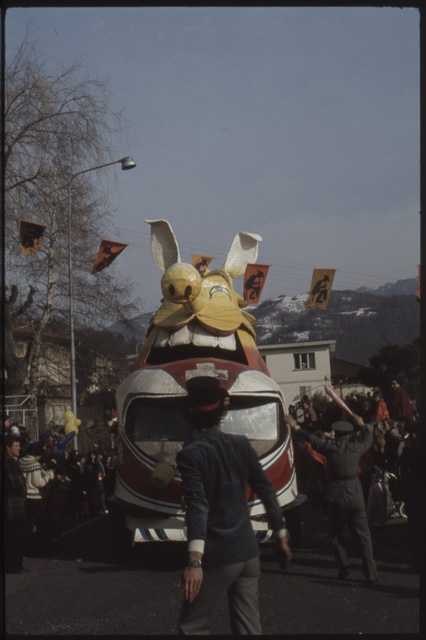 Sfilata dei carri al carnevale di Tesserete