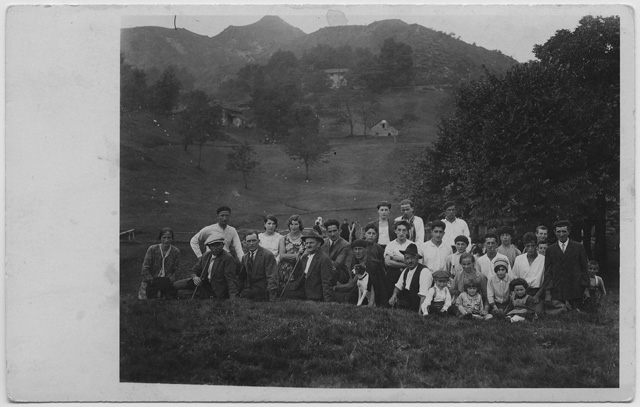 Gruppo in posa a Condra