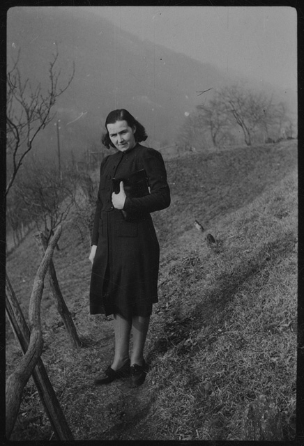 Pia Canonica sopra a un sentiero