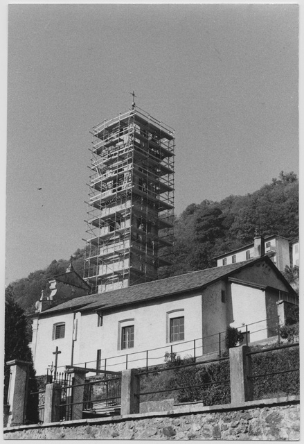 Restauri al campanile della chiesa di San Barnaba a Bidogno