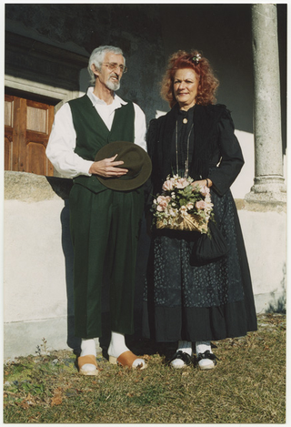 Coppia in abiti valcollini a Sonvico