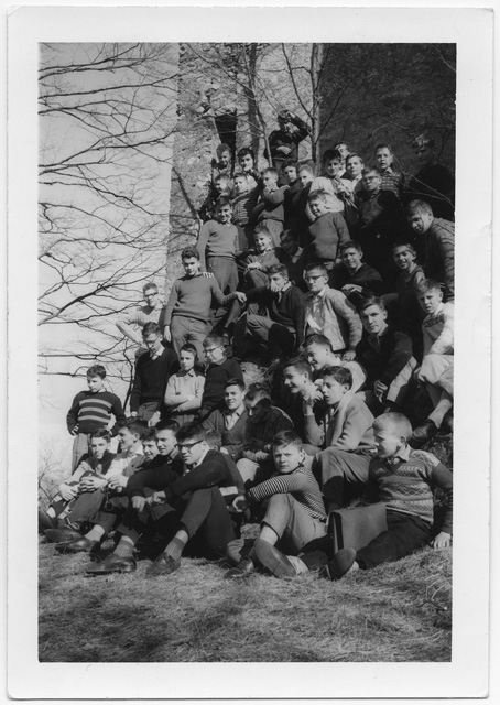 Scolaresca in gita all'oratorio di San Bernardo