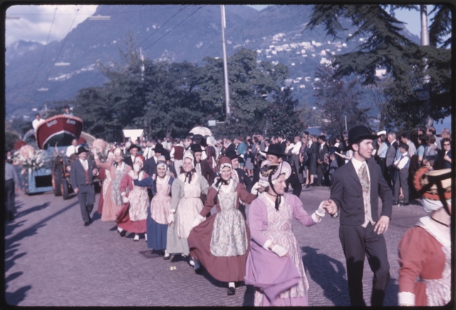 Corteo in occasione della festa della vendemmia a Lugano