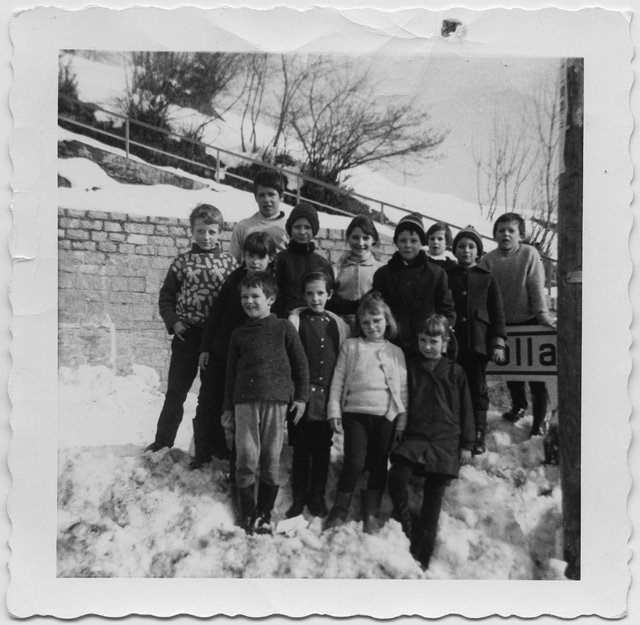 Prima elementare di Colla in posa