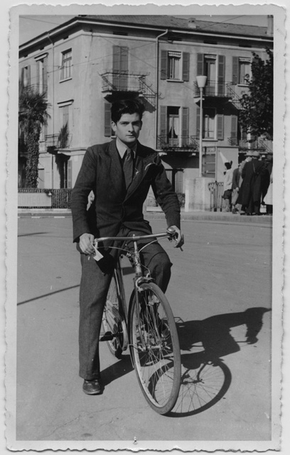 Giacomo Paltenghi in bicicletta