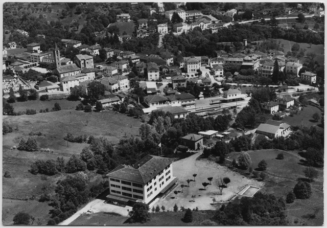 Cartolina aerea di Tesserete
