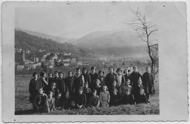 Alunne di Tesserete in posa