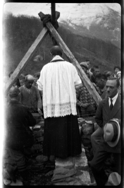 Benedizione del cantiere per la costruzione della chiesa di Maria SS Ausiliatrice a Gola di Lago