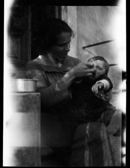 Ritratto di Anna Besomi con il figlio Riccardo