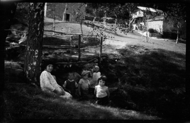 Bambini a Gola di Lago