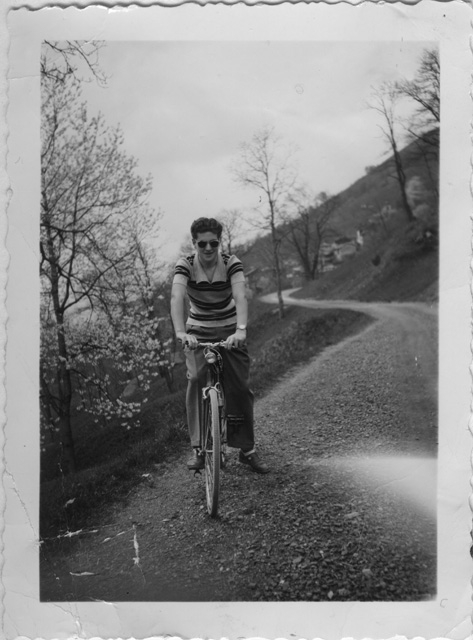 Renato Lucca in bicicletta