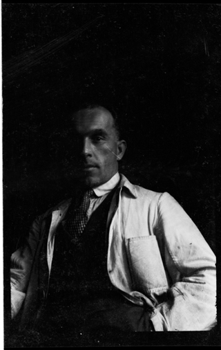 Ritratto di Enrico Besomi