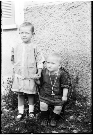 Ritratto di due bambine