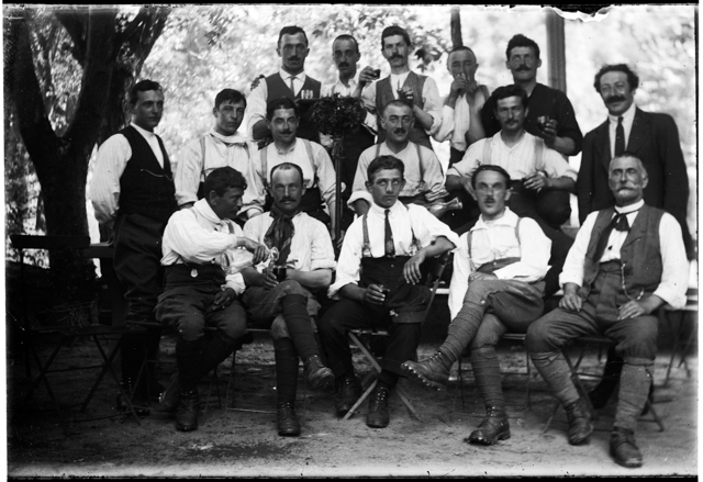 Gruppo di escursionisti in posa