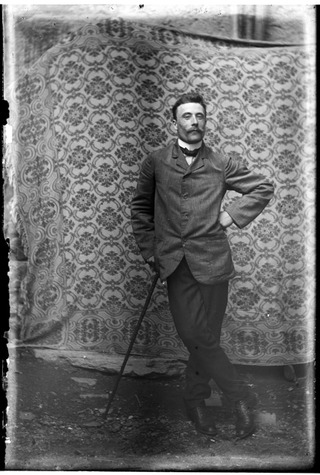 Ritratto di uomo con bastone