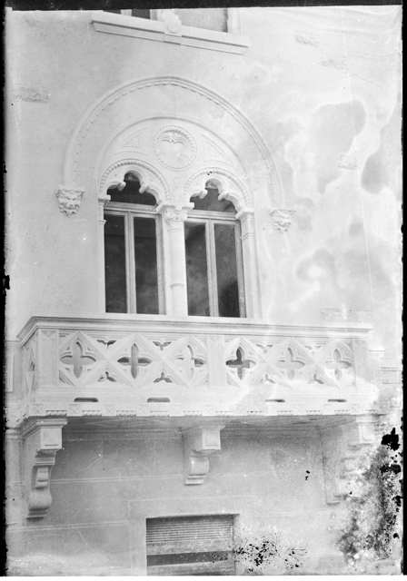 Veduta del balcone di Château des Magnans a Jausiers