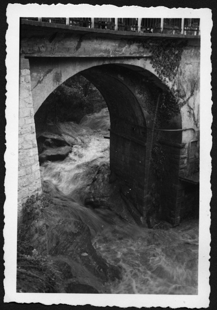 Fiume in piena a Tesserete durante l'alluvione