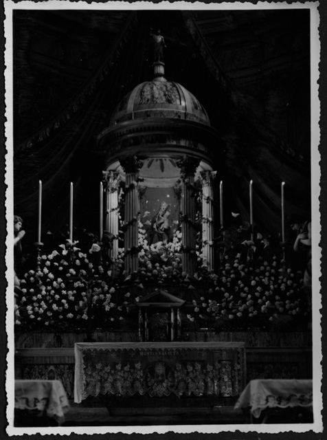 L'altare maggiore della chiesa di S. Stefano a Tesserete