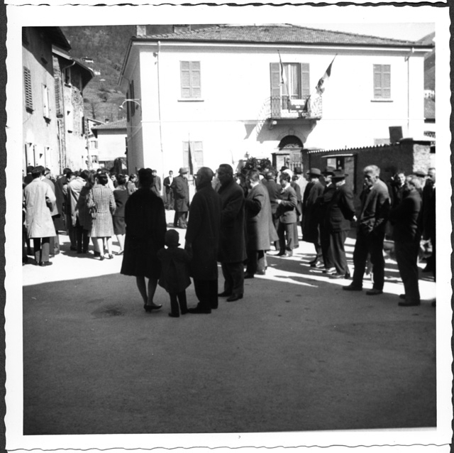 Inaugurazione della targa commemorativa dedicata ad Alfonsina Storni