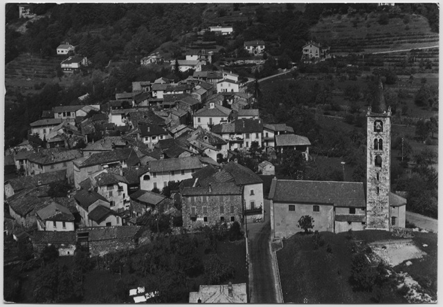 Cartolina aerea di Sala Capriasca