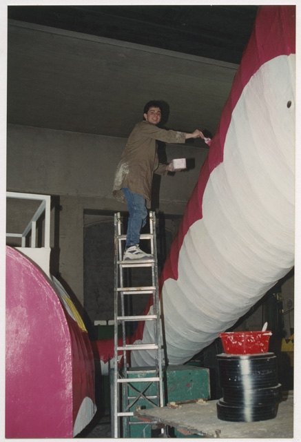 Costruzione del carro allegorico del Gruppo Cuccagna